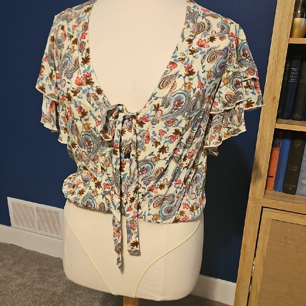 Free People Cream Flutter Sleeve Tie Front Blouse